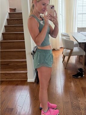 lululemon hotty hot shorts & Wunder Train Tank Top